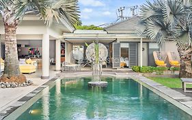 Atelier By Kozystay - Artistic Villa In Sanur
